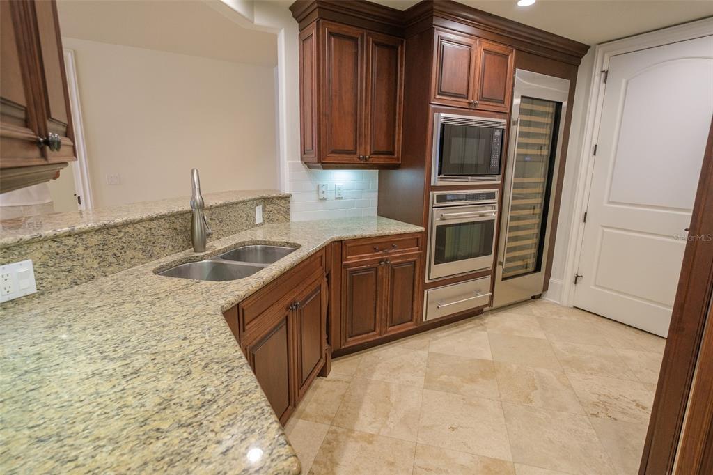 315 E NEW ENGLAND AVE #8