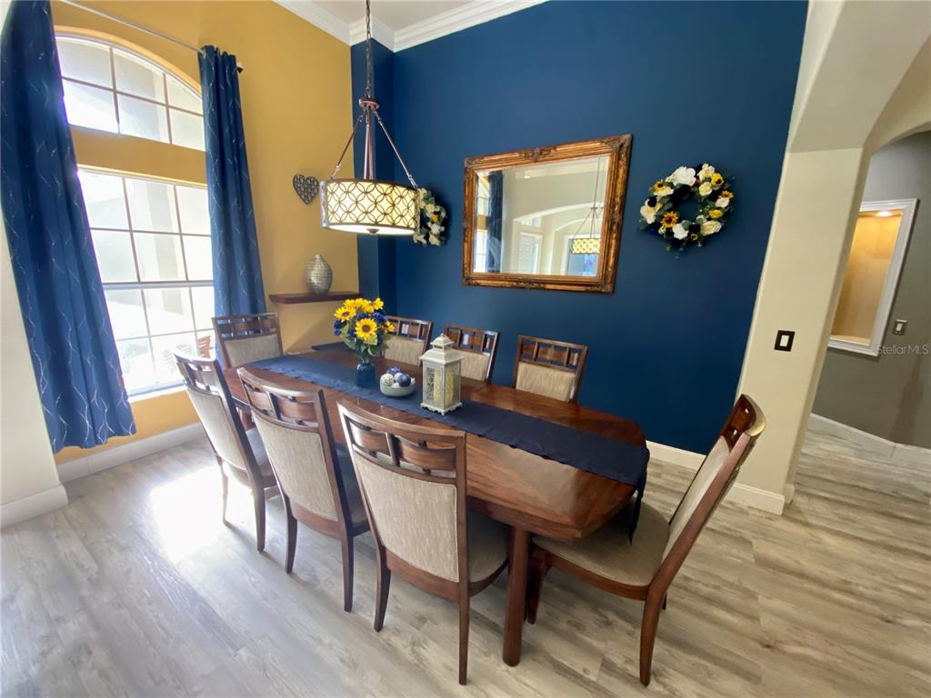 3953 BEACON RIDGE WAY