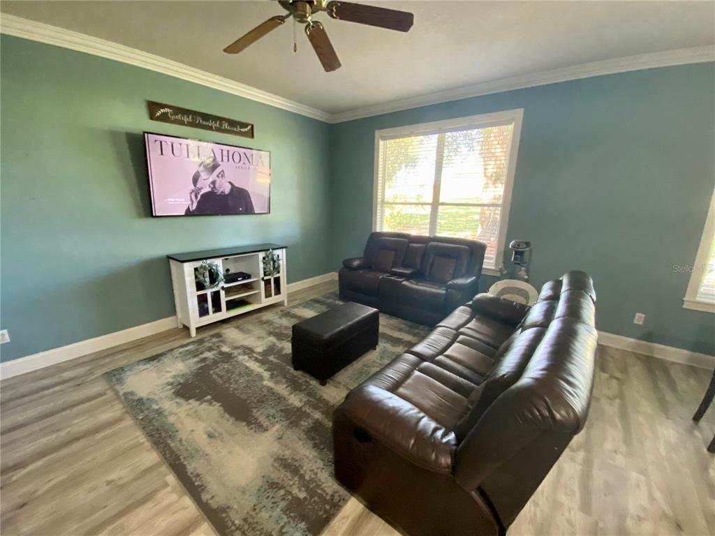 3953 BEACON RIDGE WAY