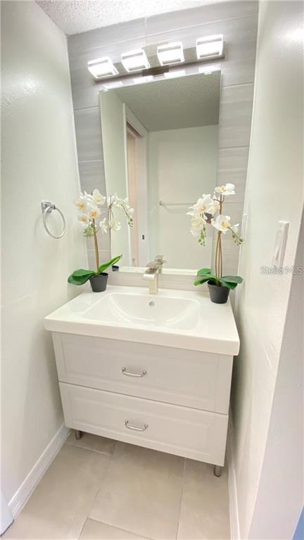 1054 LOTUS COVE CT #612