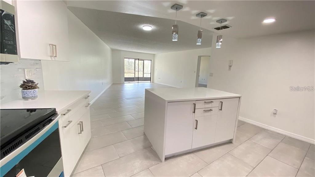 1054 LOTUS COVE CT #612