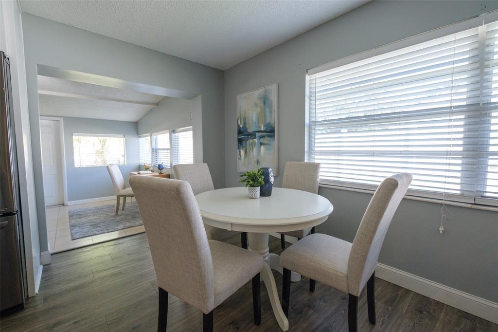 337 S COUNTRY CLUB RD