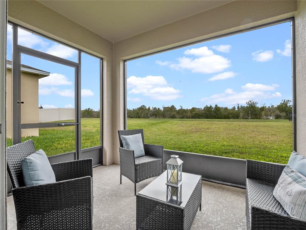 220 FLORIDA WILLOW AVE