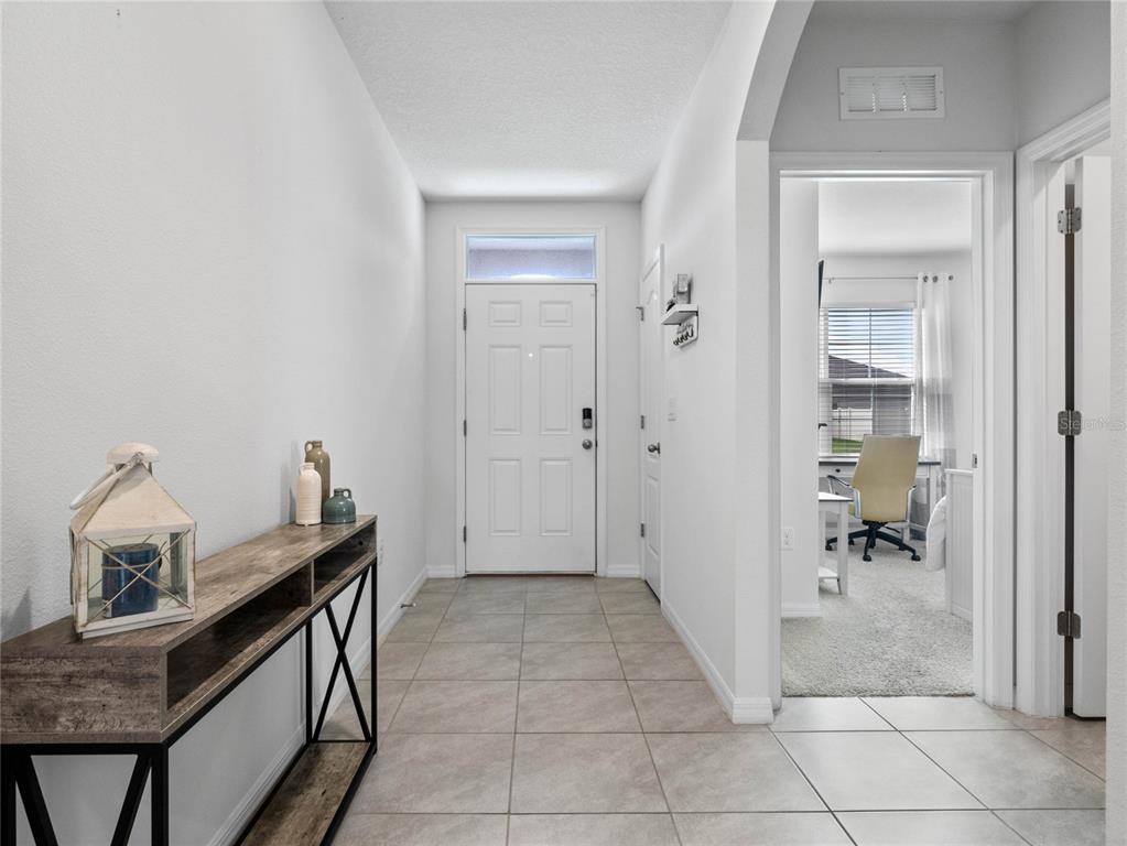 220 FLORIDA WILLOW AVE