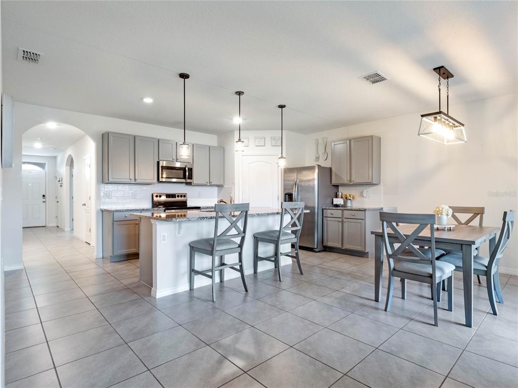 220 FLORIDA WILLOW AVE