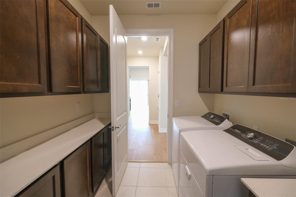 9225 HANGING VINE CT