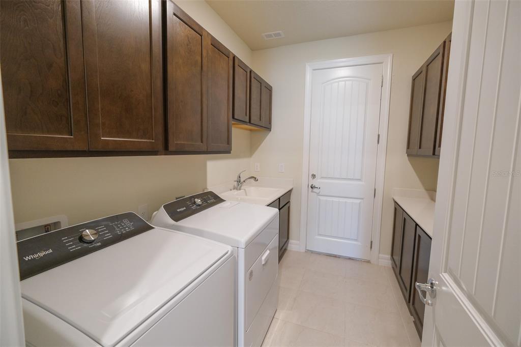 9225 HANGING VINE CT