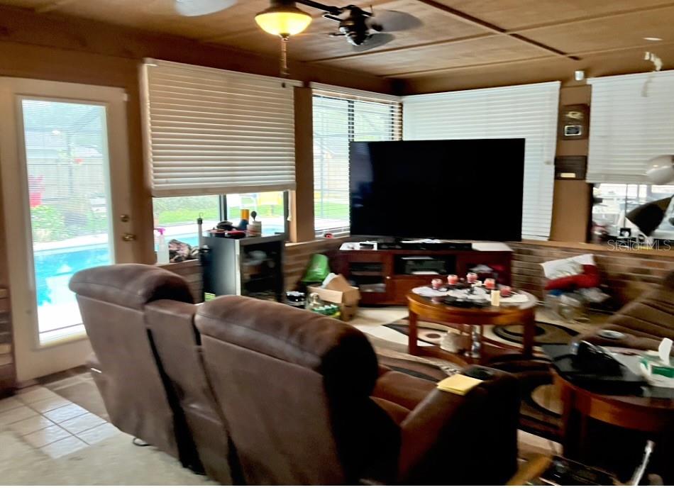 1329 HAMMOCK SHADE DR