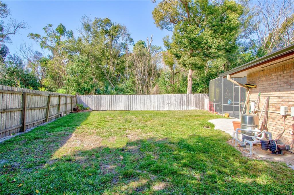 213 BARRY CT