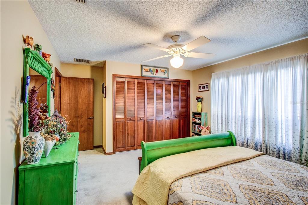 213 BARRY CT
