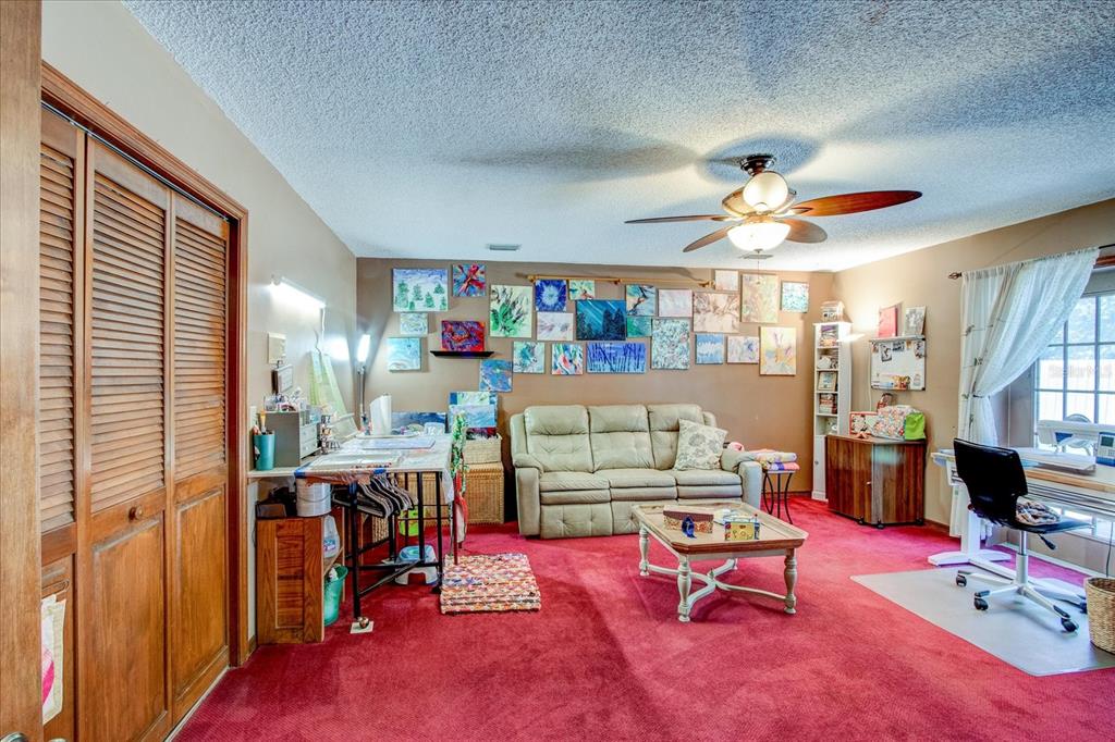 213 BARRY CT