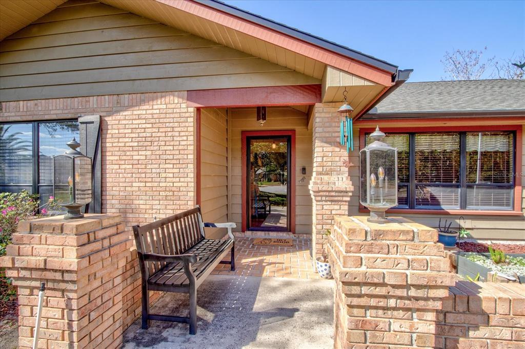 213 BARRY CT