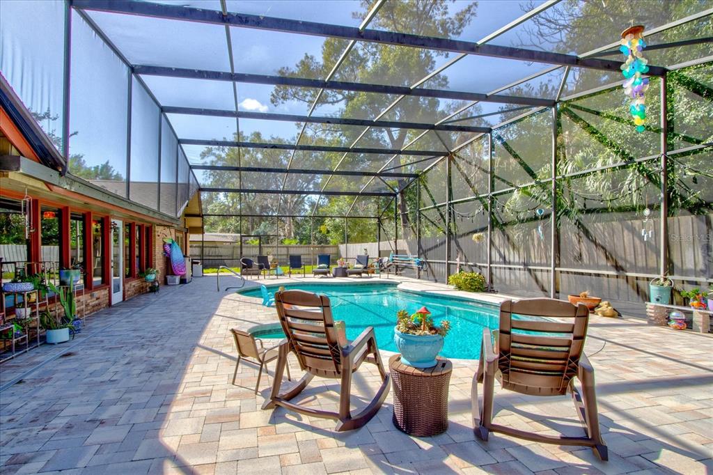 213 BARRY CT