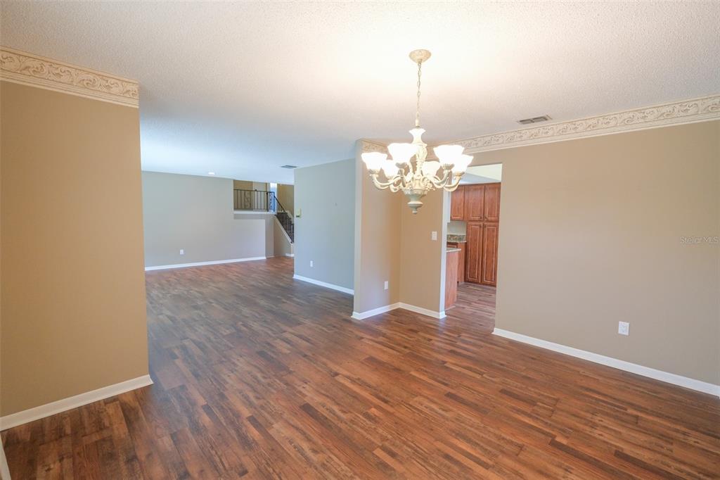 723 LITTLE WEKIVA CIR