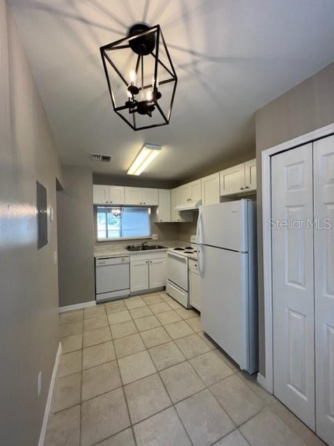 2236 STONINGTON AVE #2236