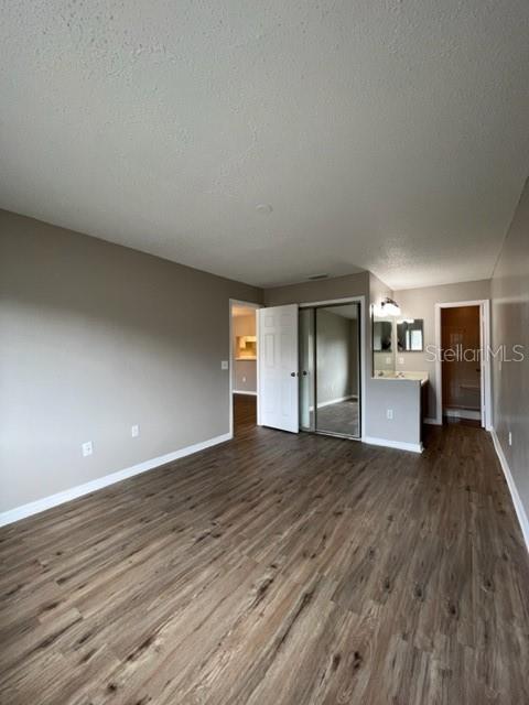 2236 STONINGTON AVE #2236