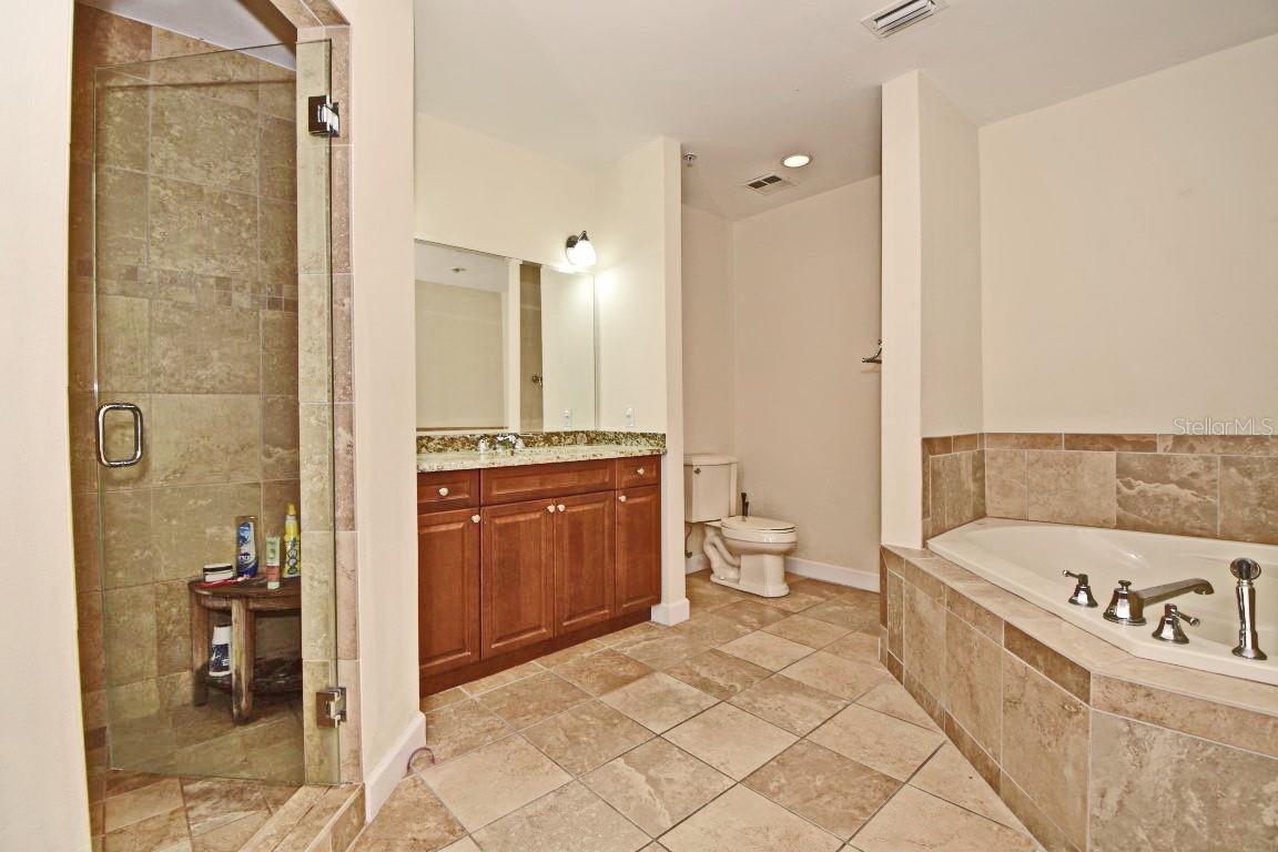 2305 EDGEWATER DR #1714