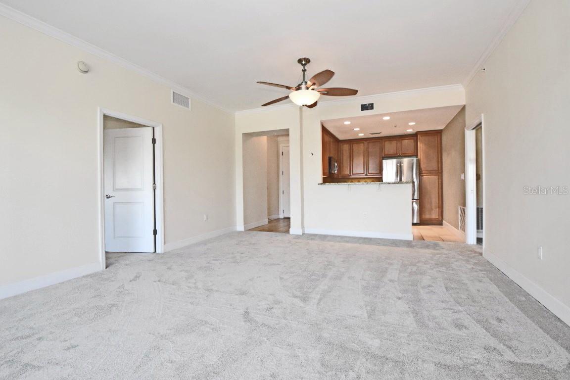 2305 EDGEWATER DR #1714