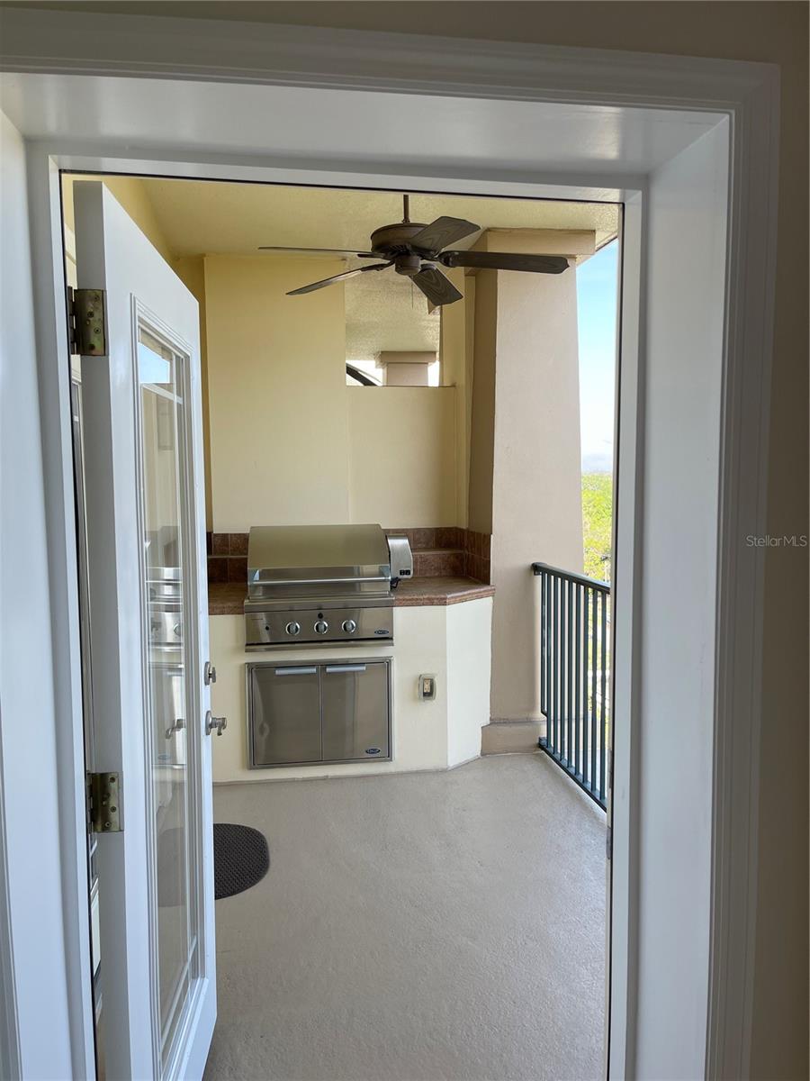 2305 EDGEWATER DR #1714