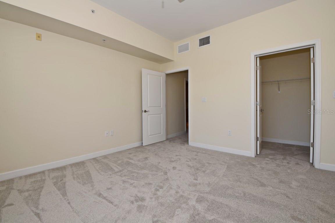 2305 EDGEWATER DR #1714