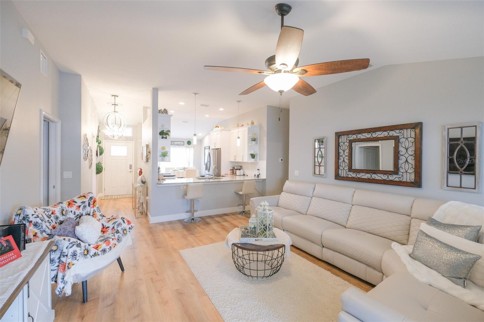 1182 FOUNTAINHEAD DR