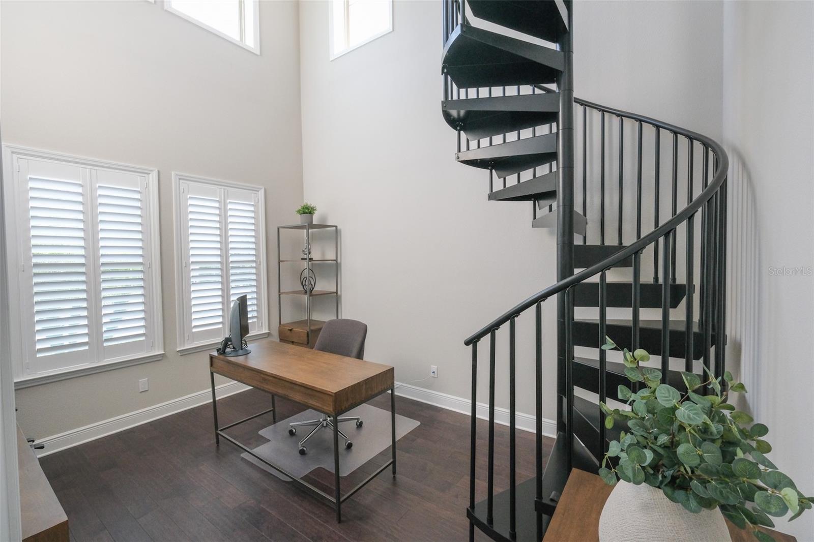 3851 GRASSLAND LOOP