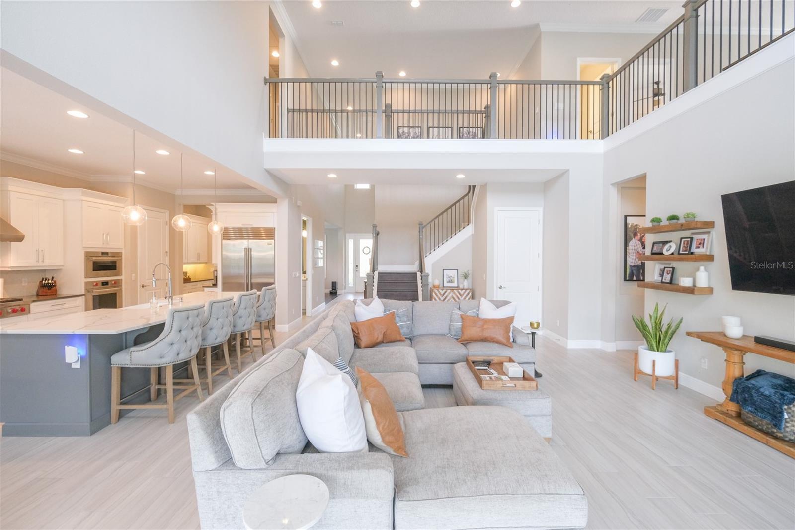 3851 GRASSLAND LOOP