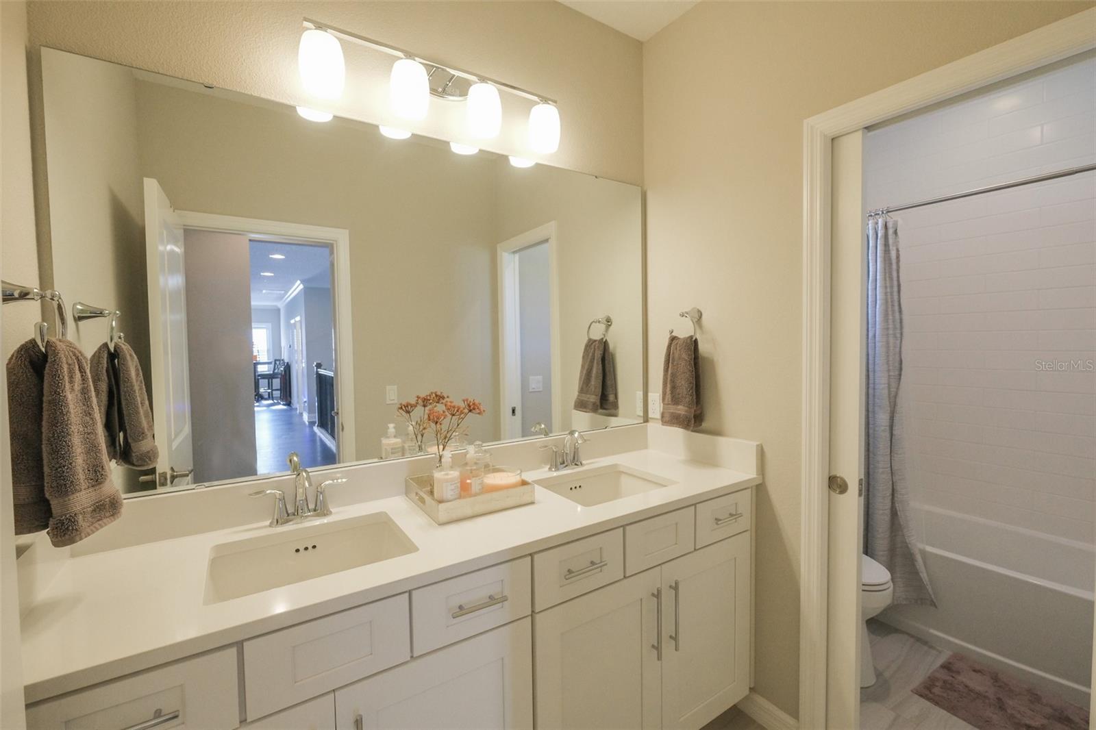 3851 GRASSLAND LOOP
