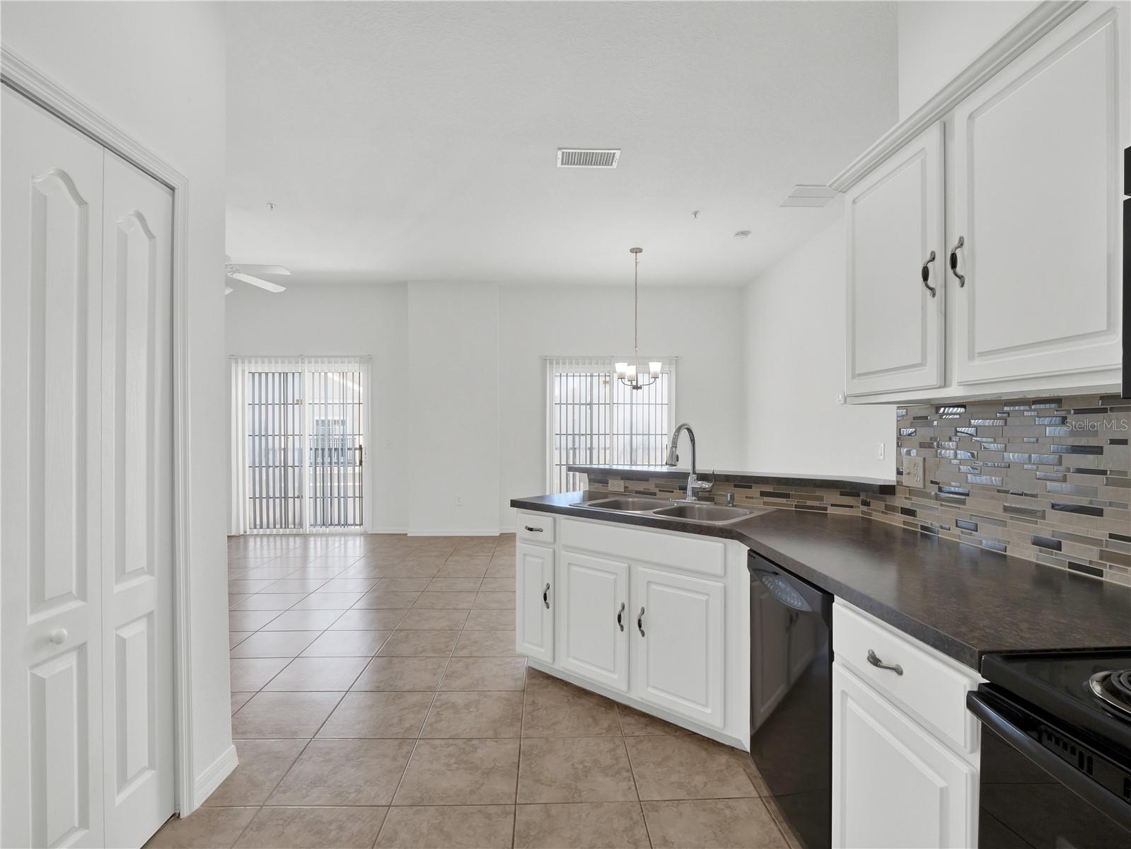 6660 S GOLDENROD RD #A