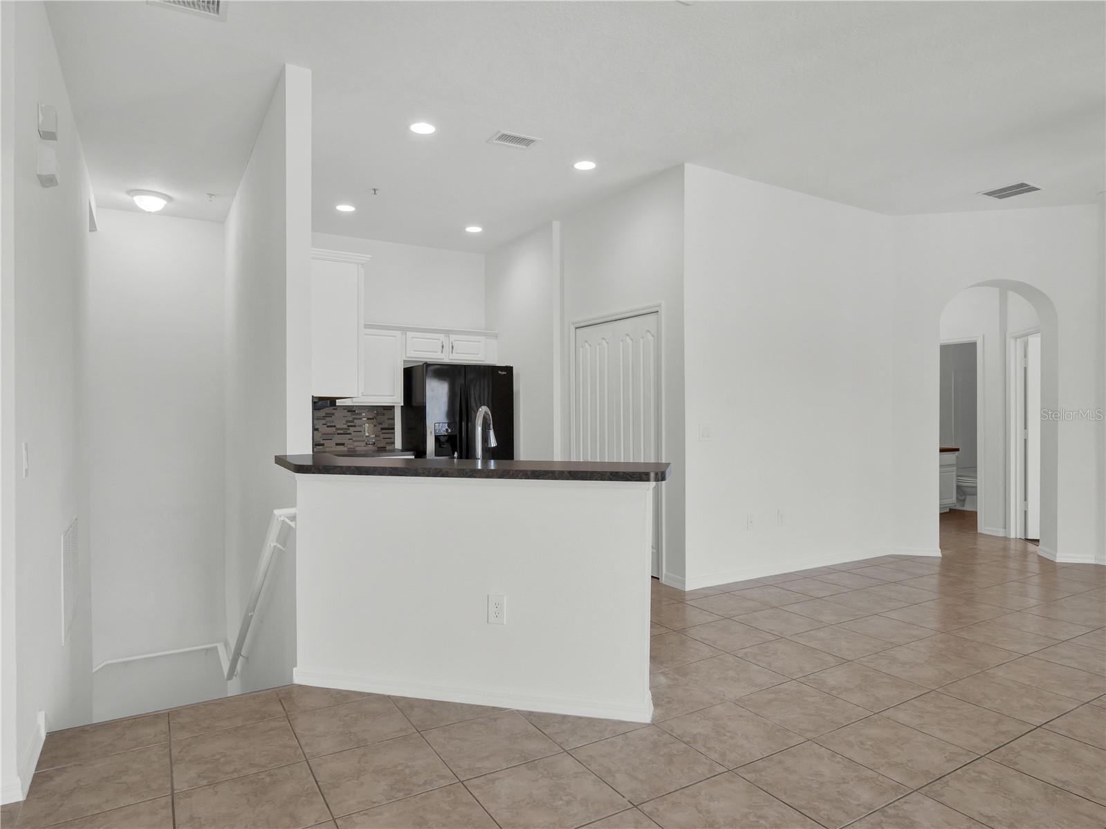 6660 S GOLDENROD RD #A