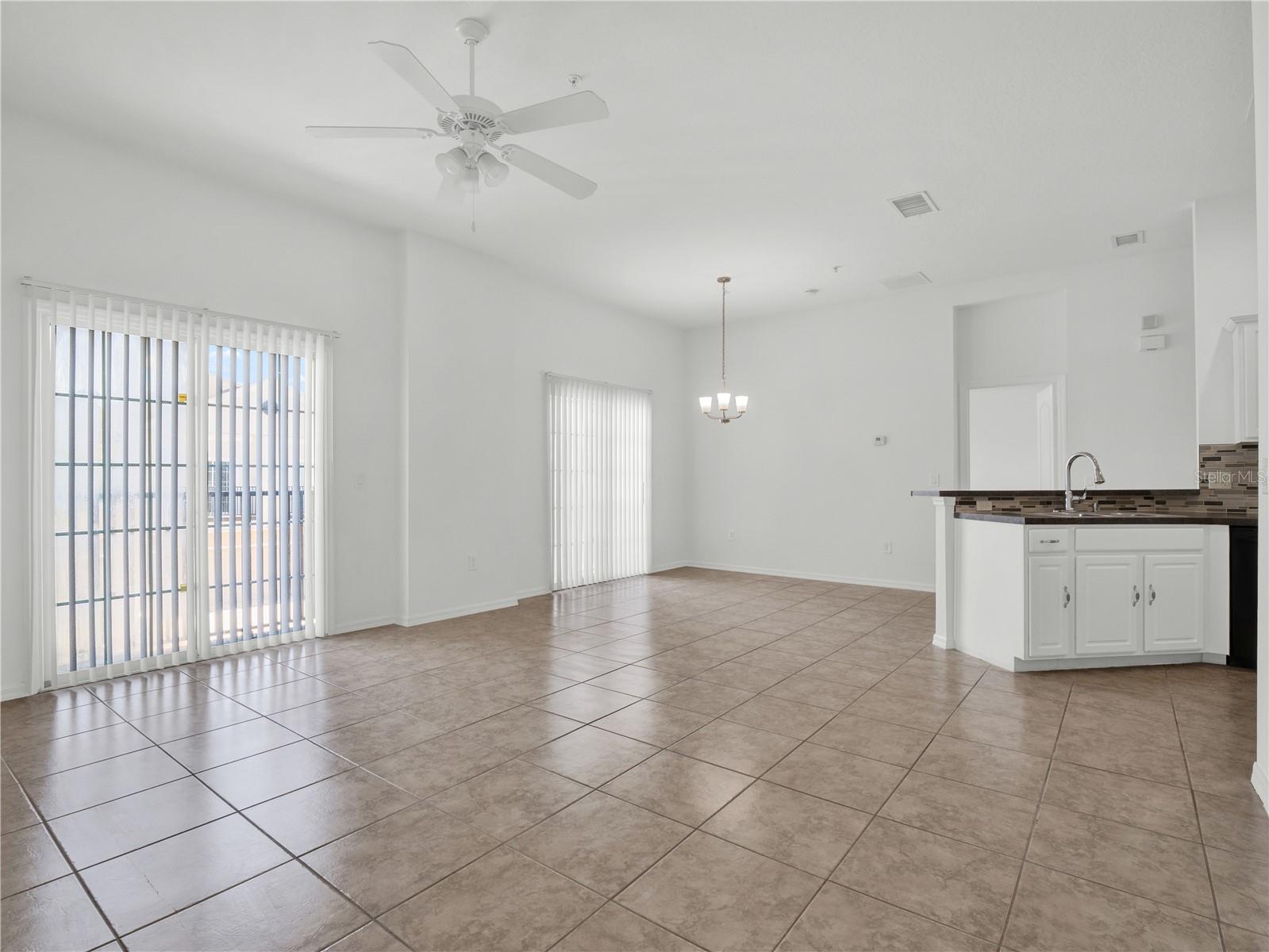 6660 S GOLDENROD RD #A