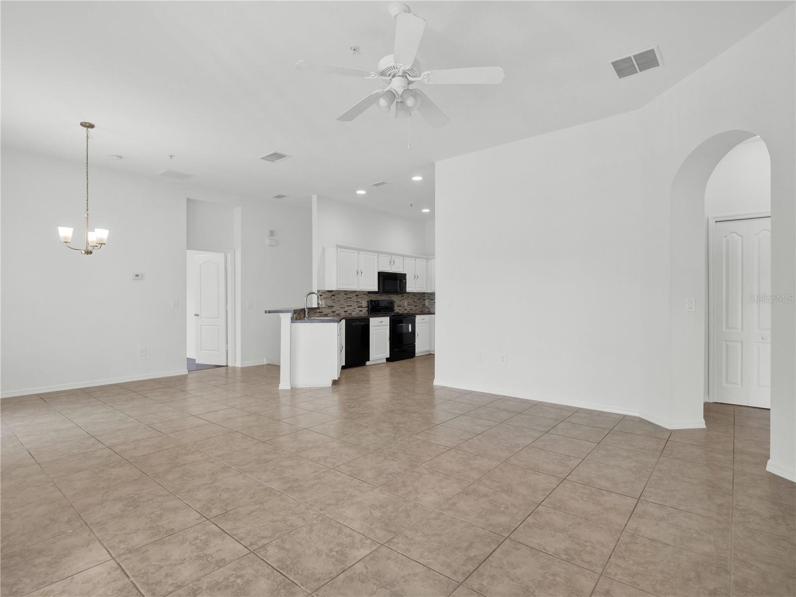 6660 S GOLDENROD RD #A