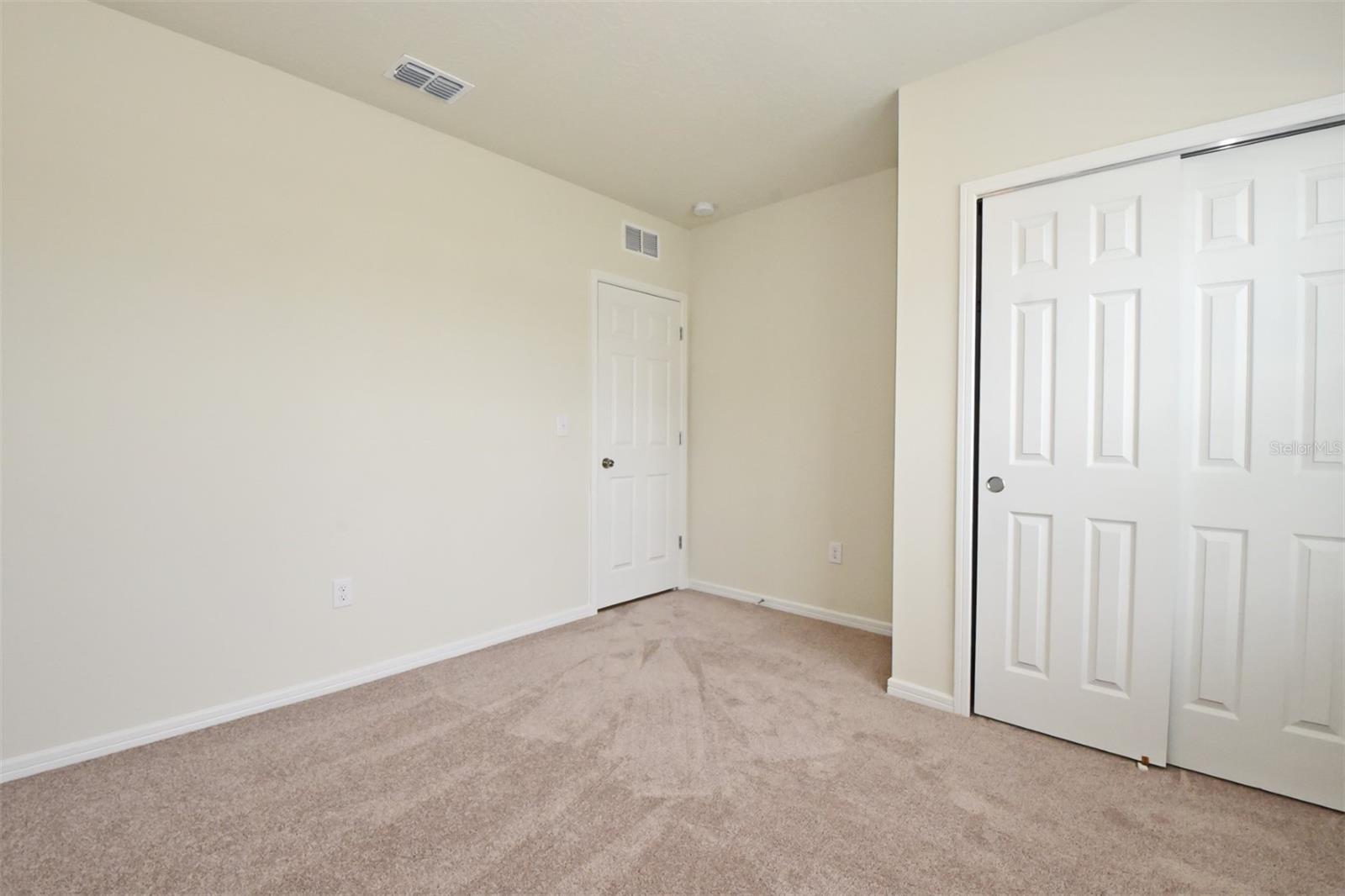 570 CITRUS ISLE BLVD