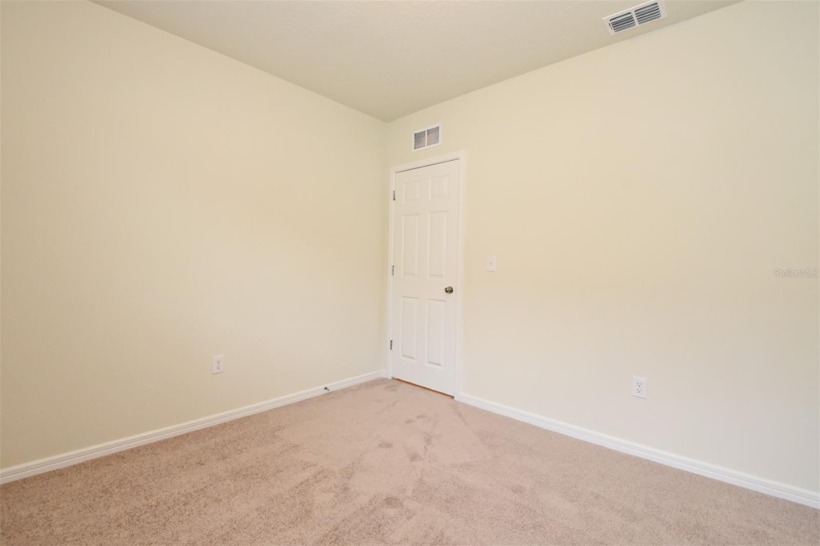 570 CITRUS ISLE BLVD