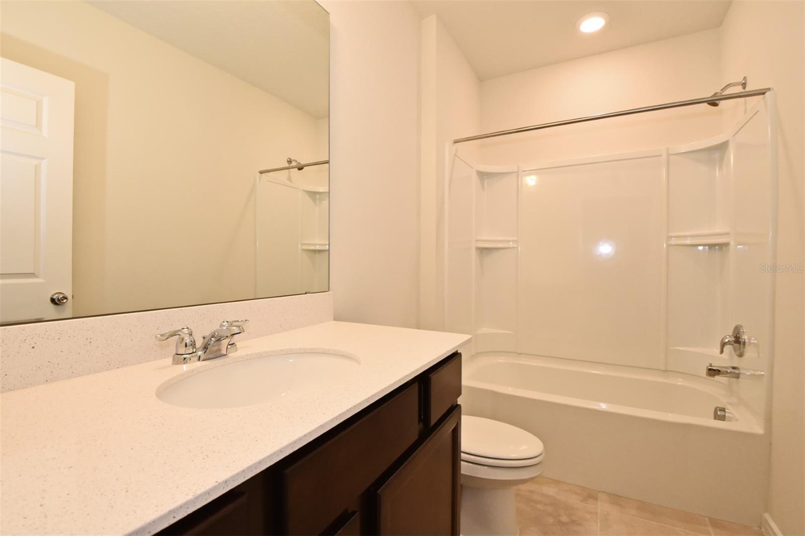 570 CITRUS ISLE BLVD