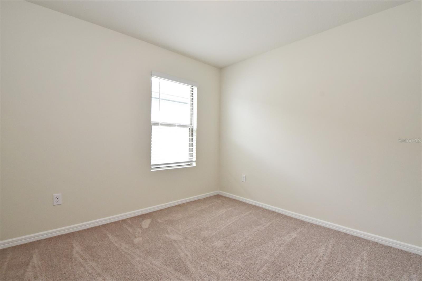 570 CITRUS ISLE BLVD