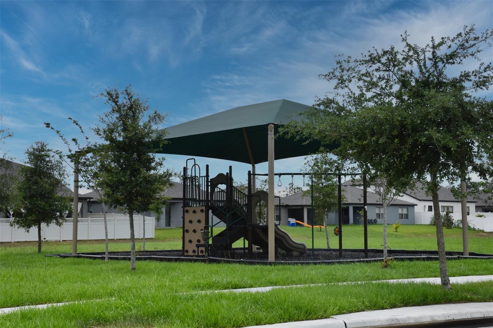 570 CITRUS ISLE BLVD