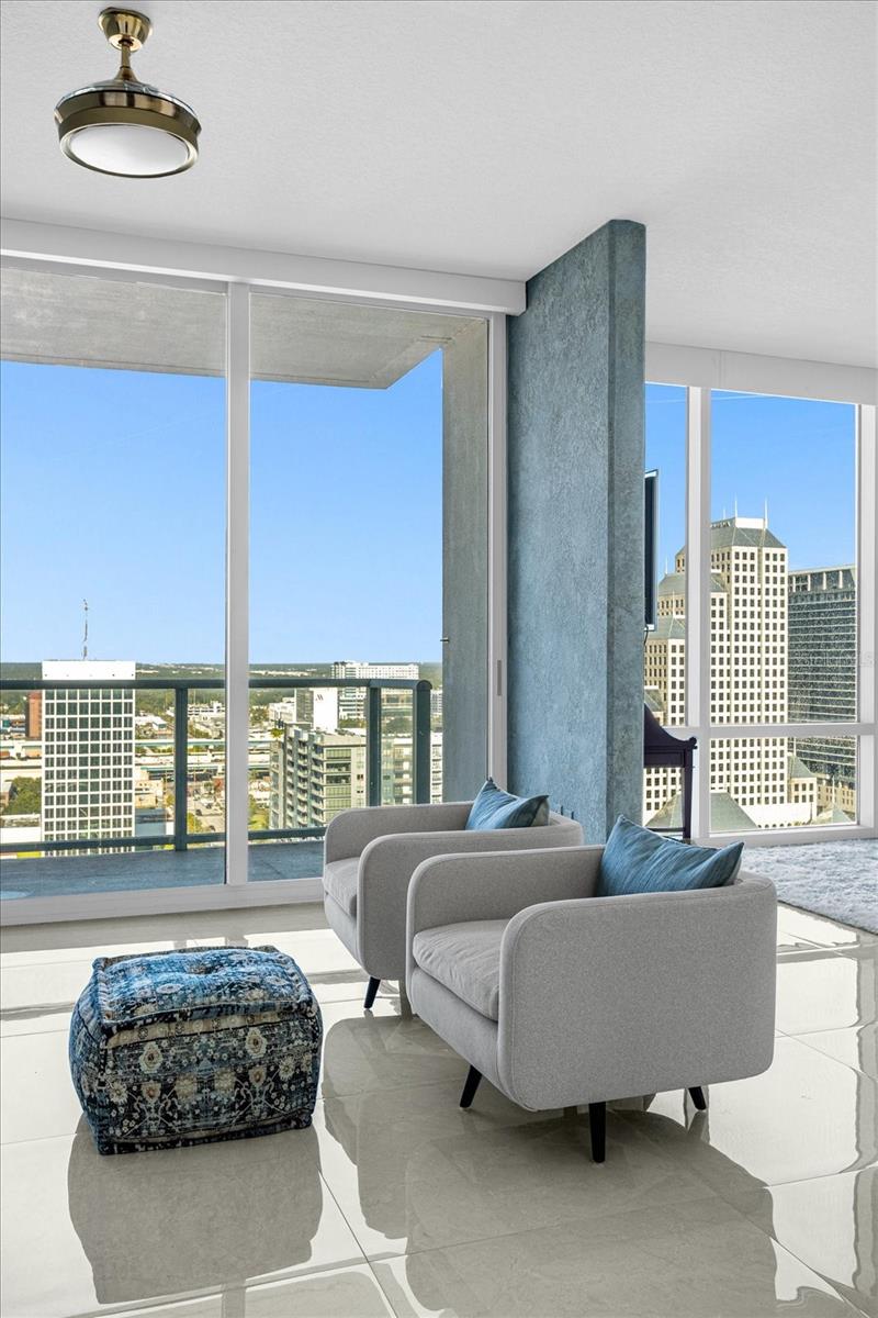 150 E ROBINSON ST #2002