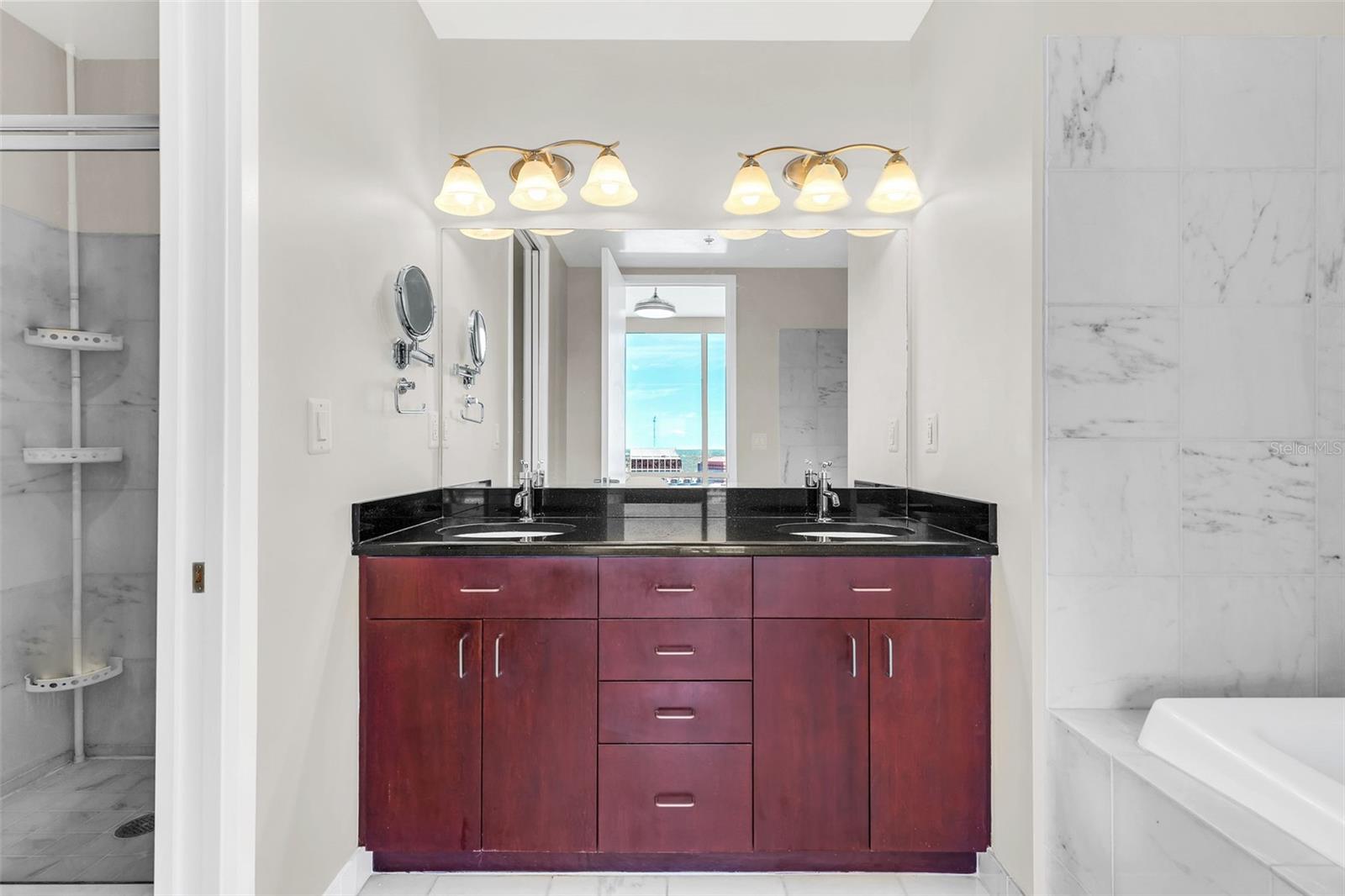 150 E ROBINSON ST #2002