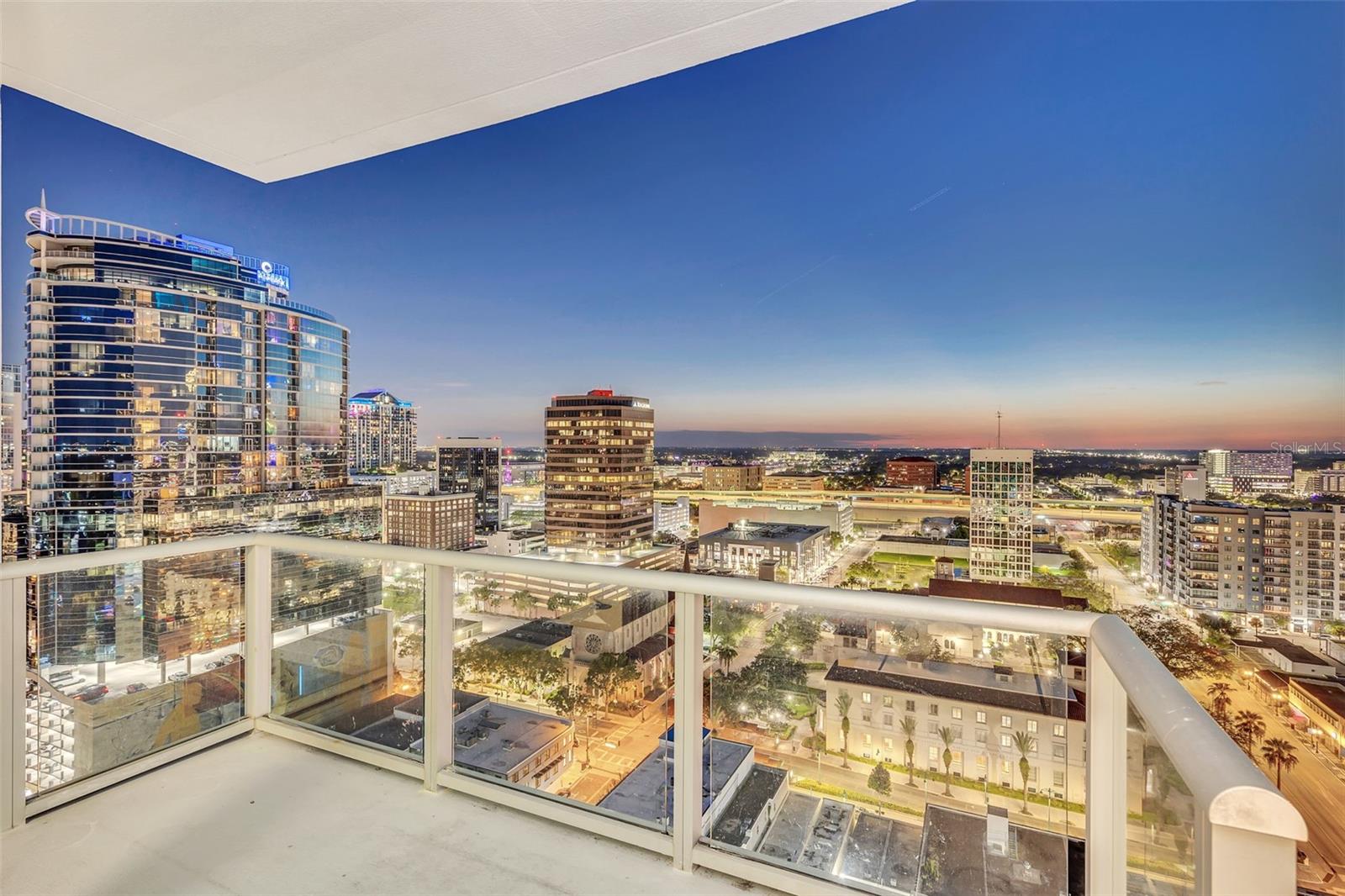 150 E ROBINSON ST #2002