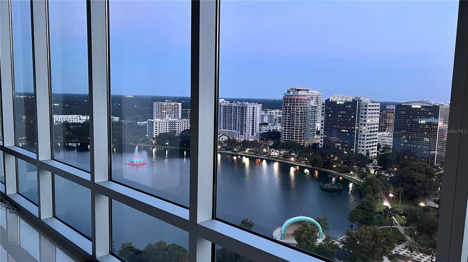 150 E ROBINSON ST #2002