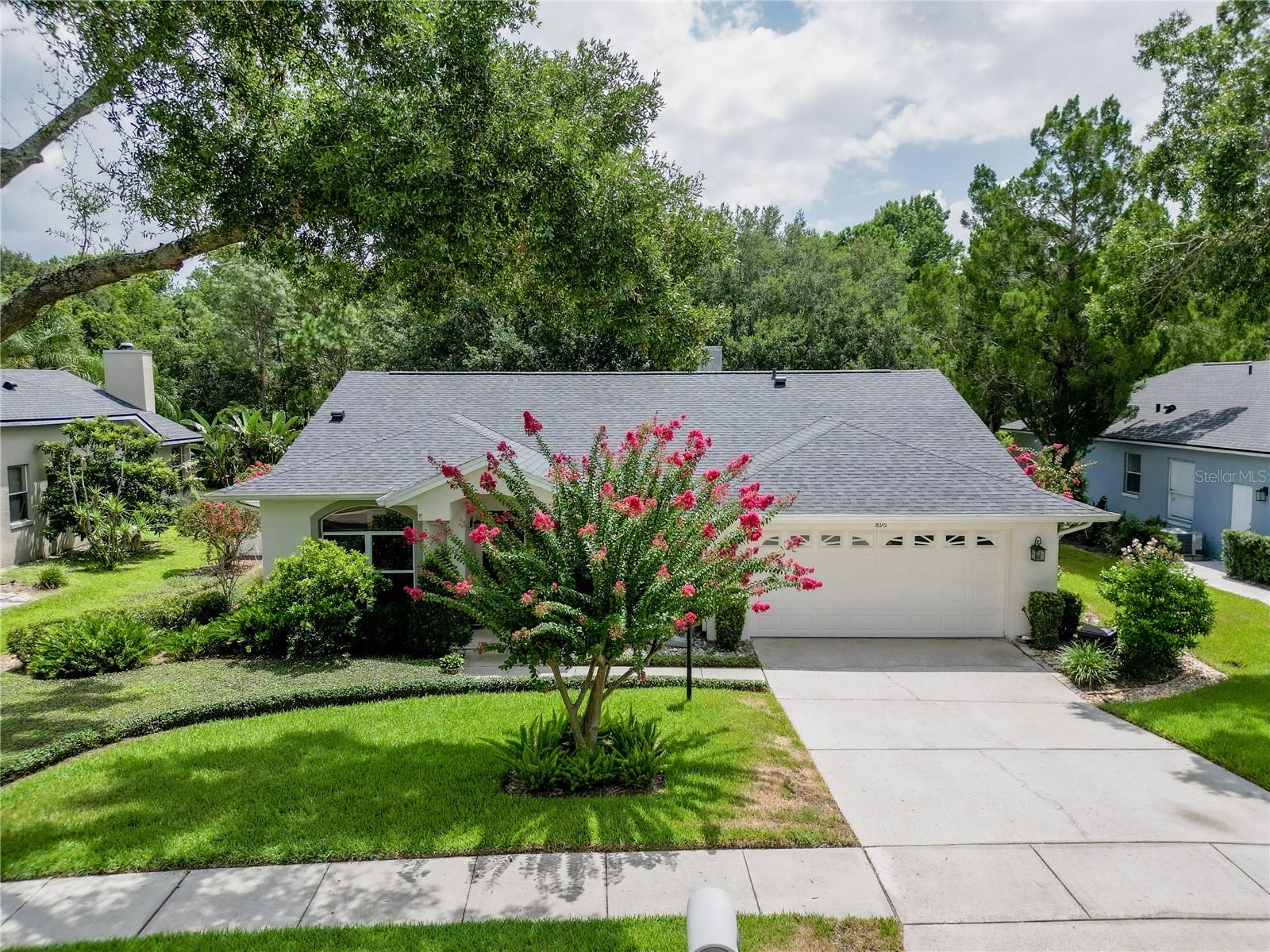 896 KERWOOD CIR