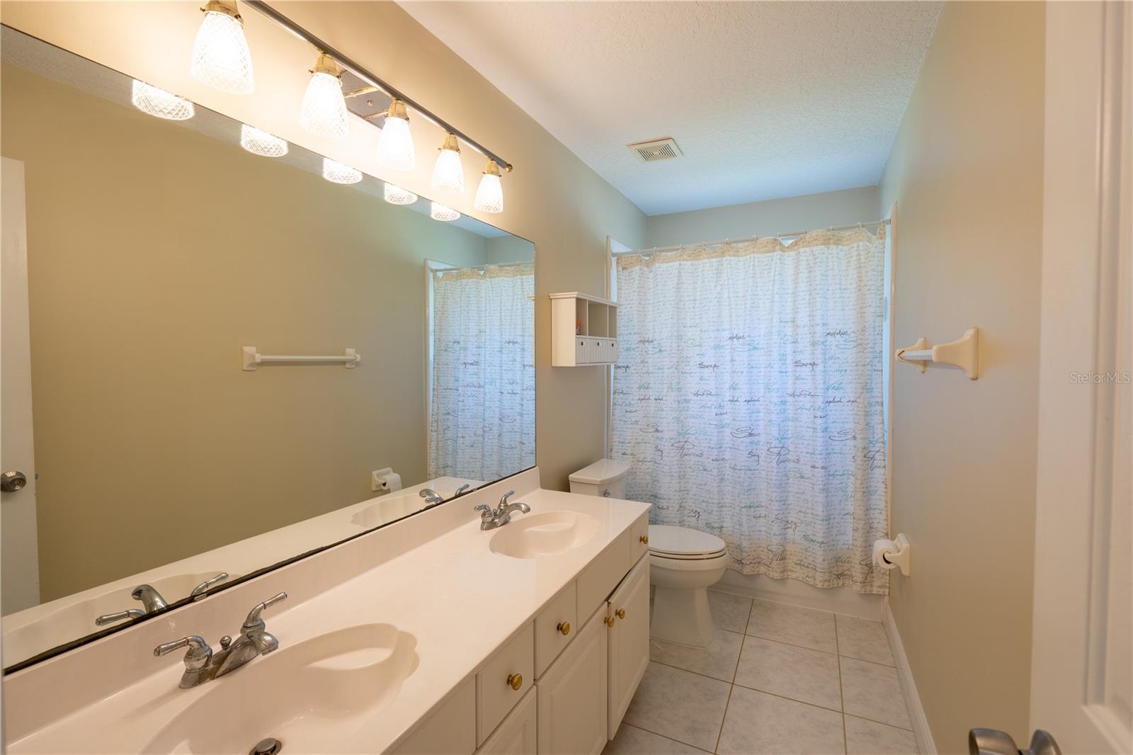 2381 CREST RIDGE CT