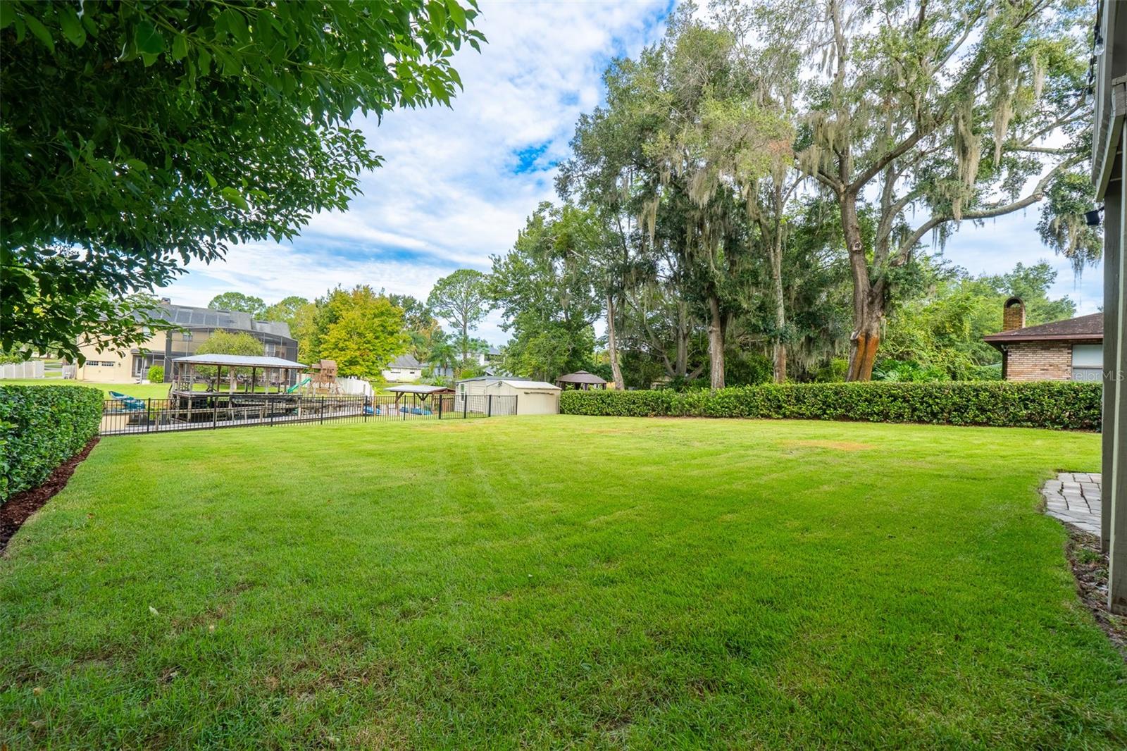 236 MAUREEN DR
