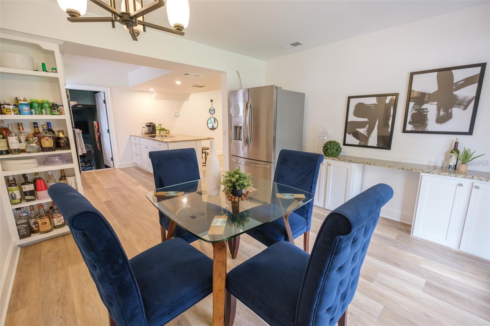 236 MAUREEN DR