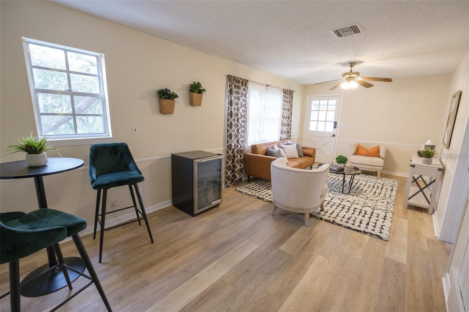 236 MAUREEN DR