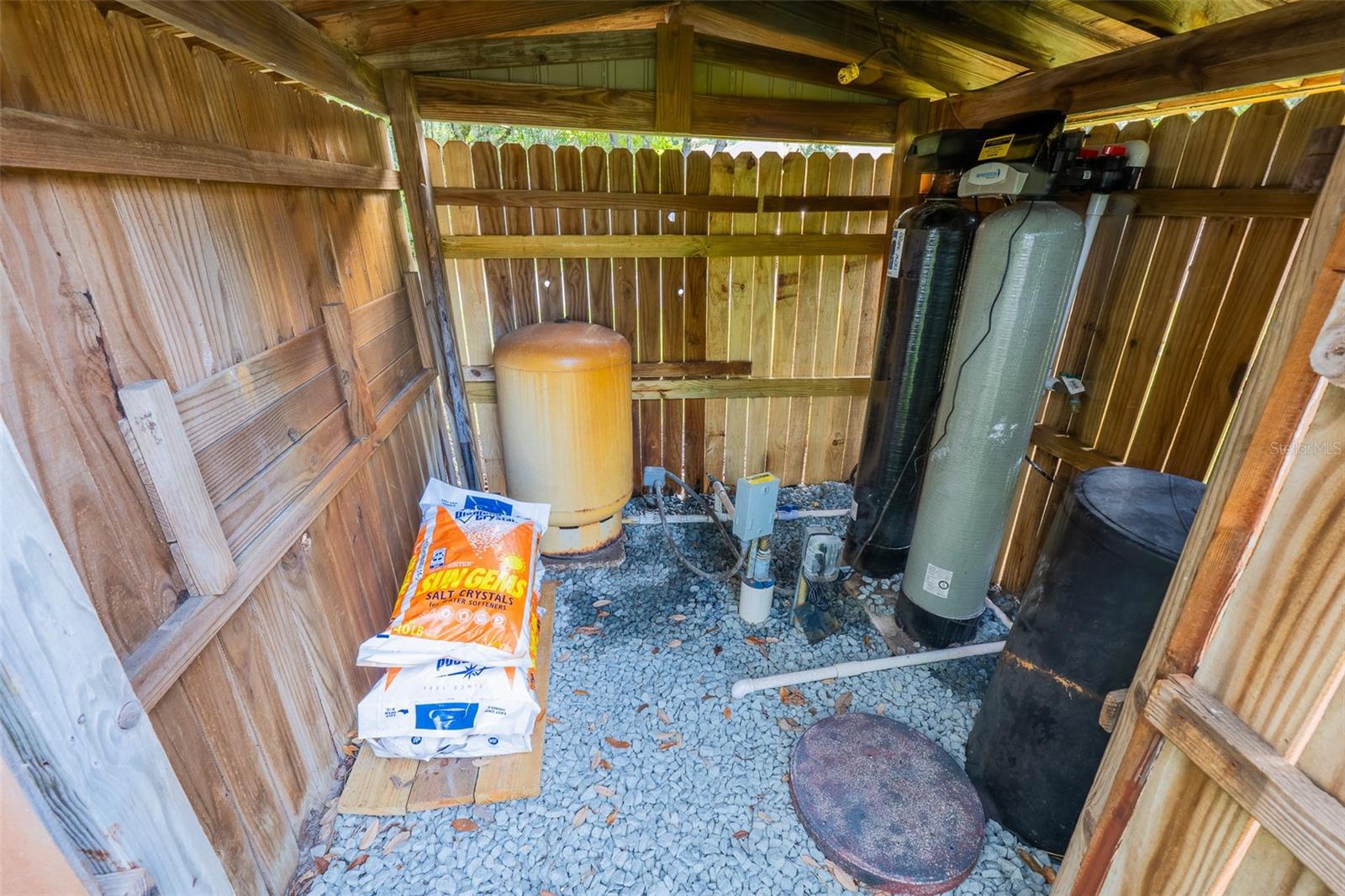 236 MAUREEN DR