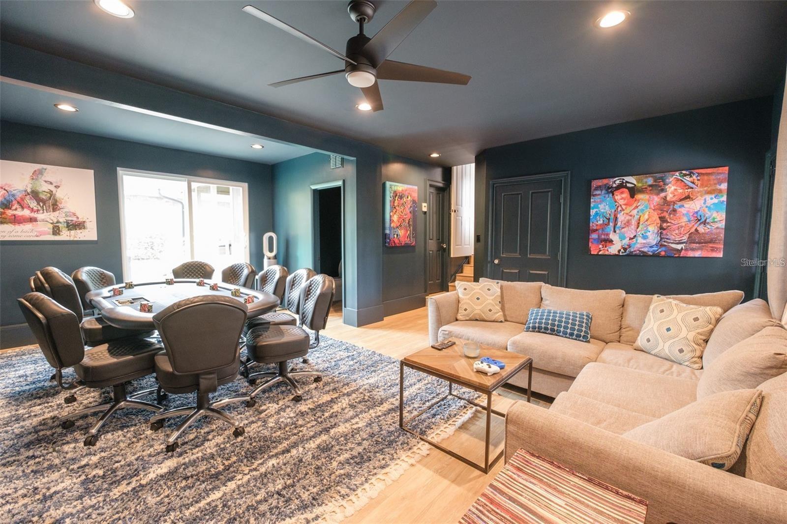 236 MAUREEN DR