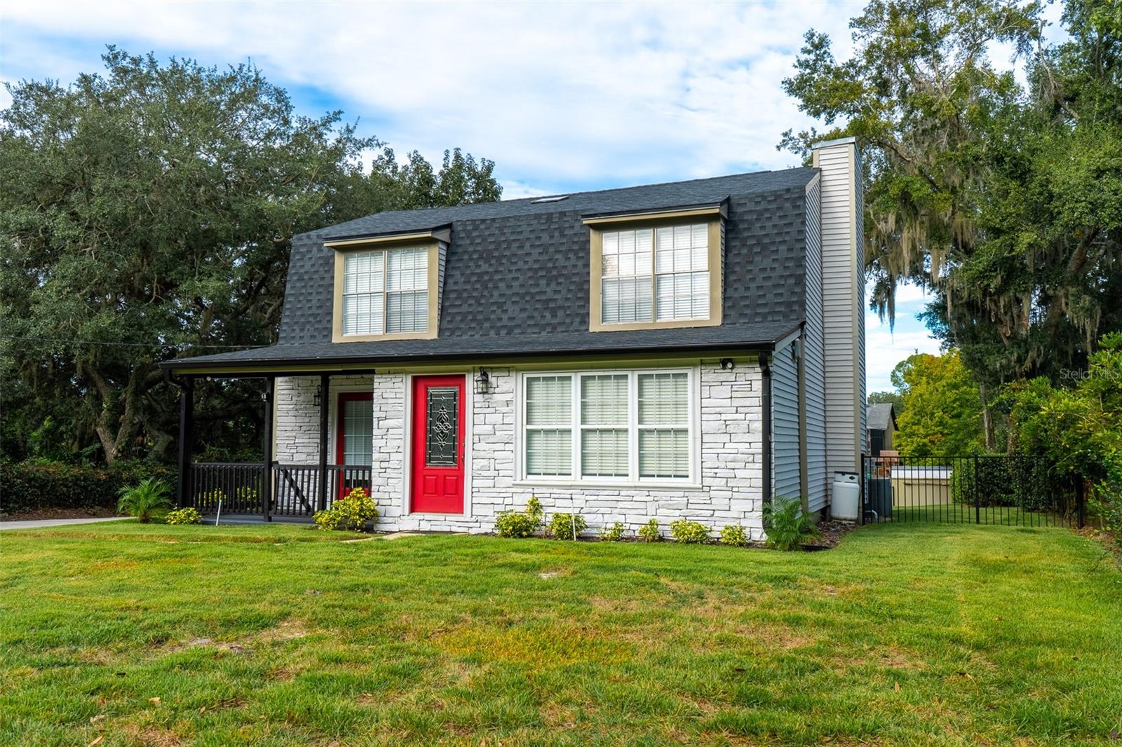 236 MAUREEN DR