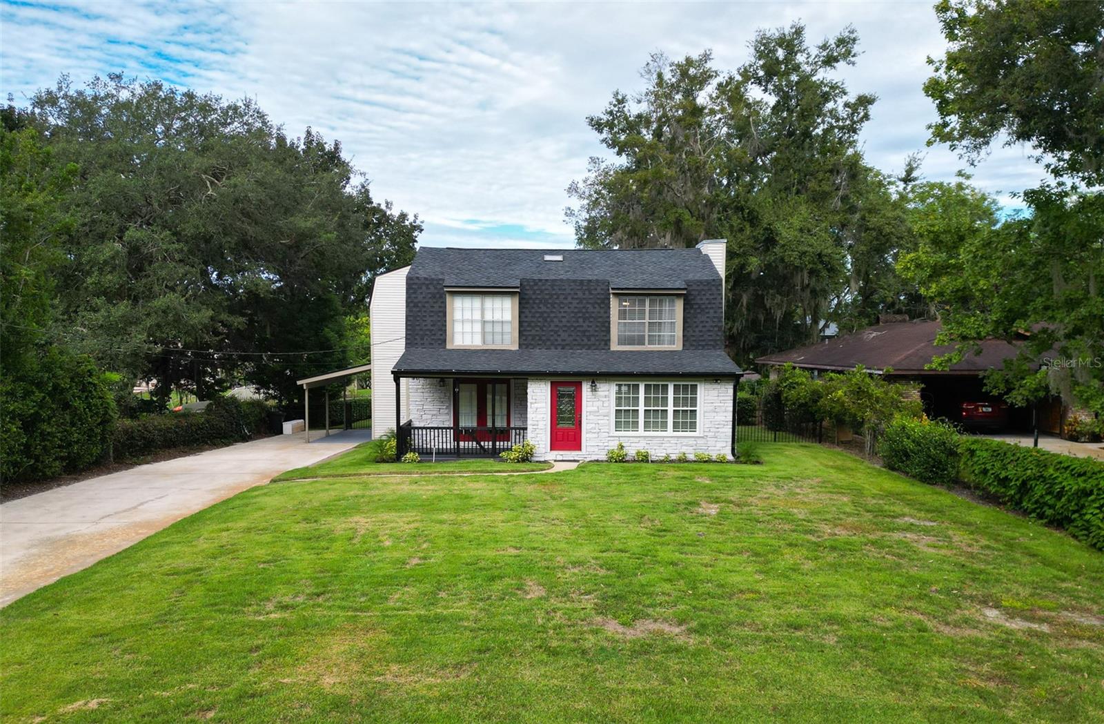 236 MAUREEN DR